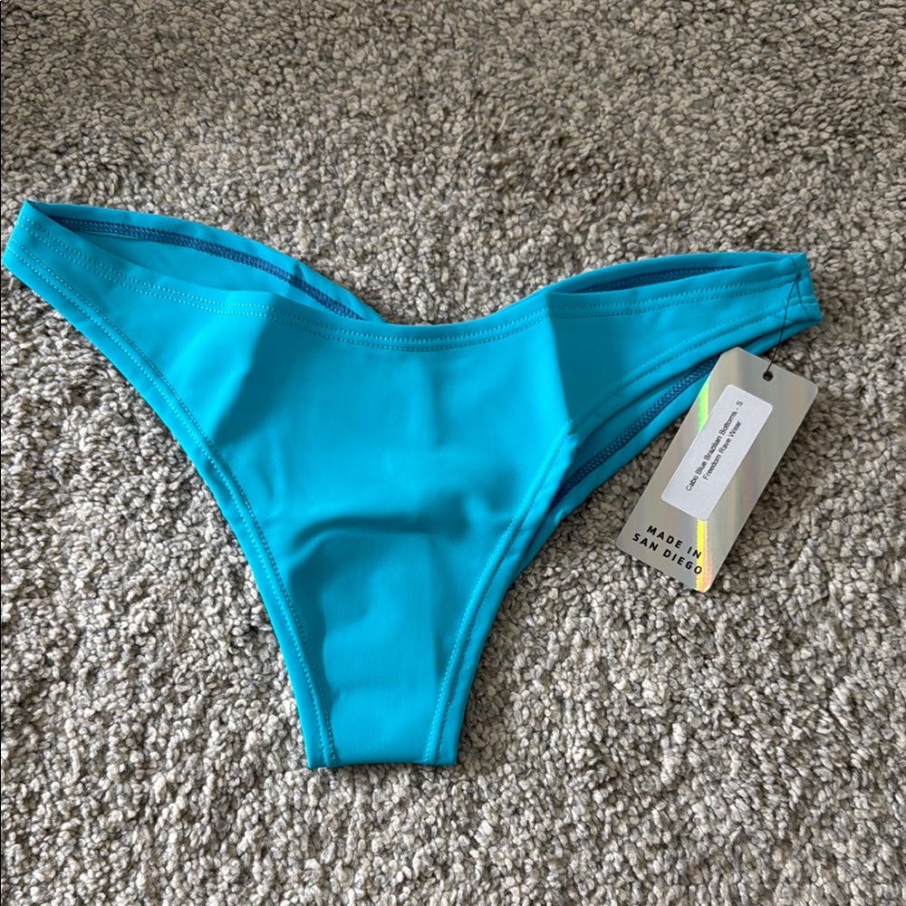 Blue rave bottom